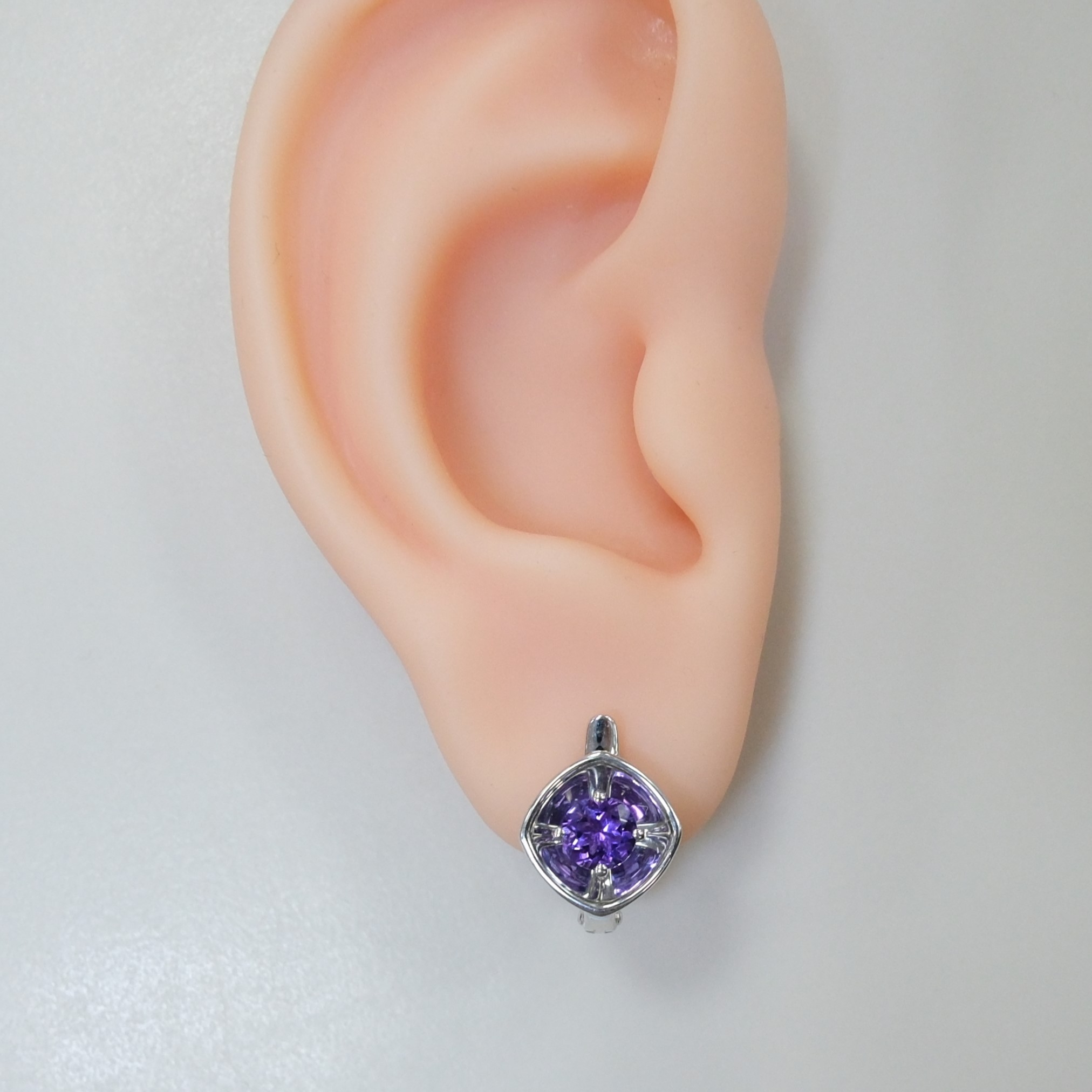 Серебряные серьги с аметистами
